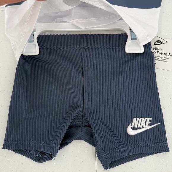 NWT Nike Girl's Toddler Diffused Blue/White, 2 Piece Set, Size 2T - Picture 3 of 5